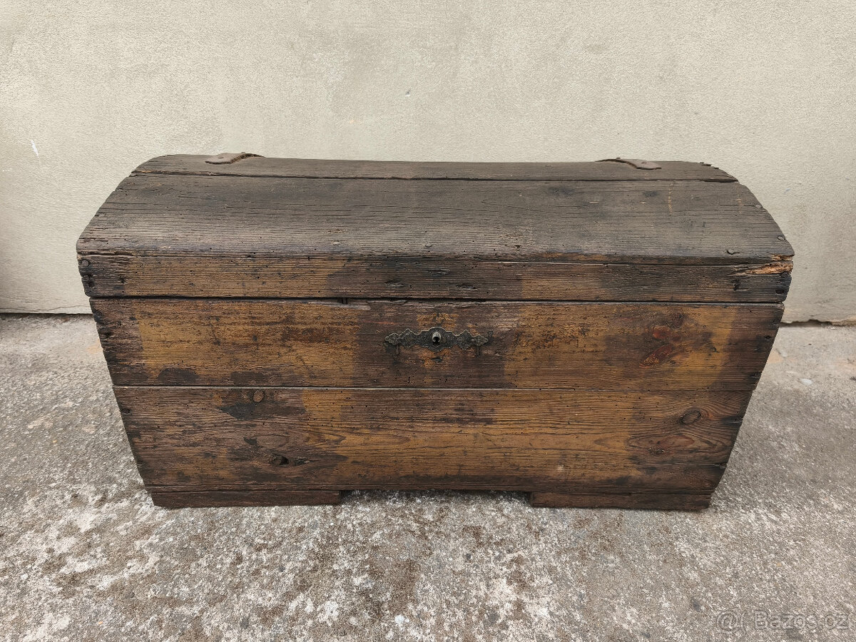 Starožitná truhla, 71x37x39 cm