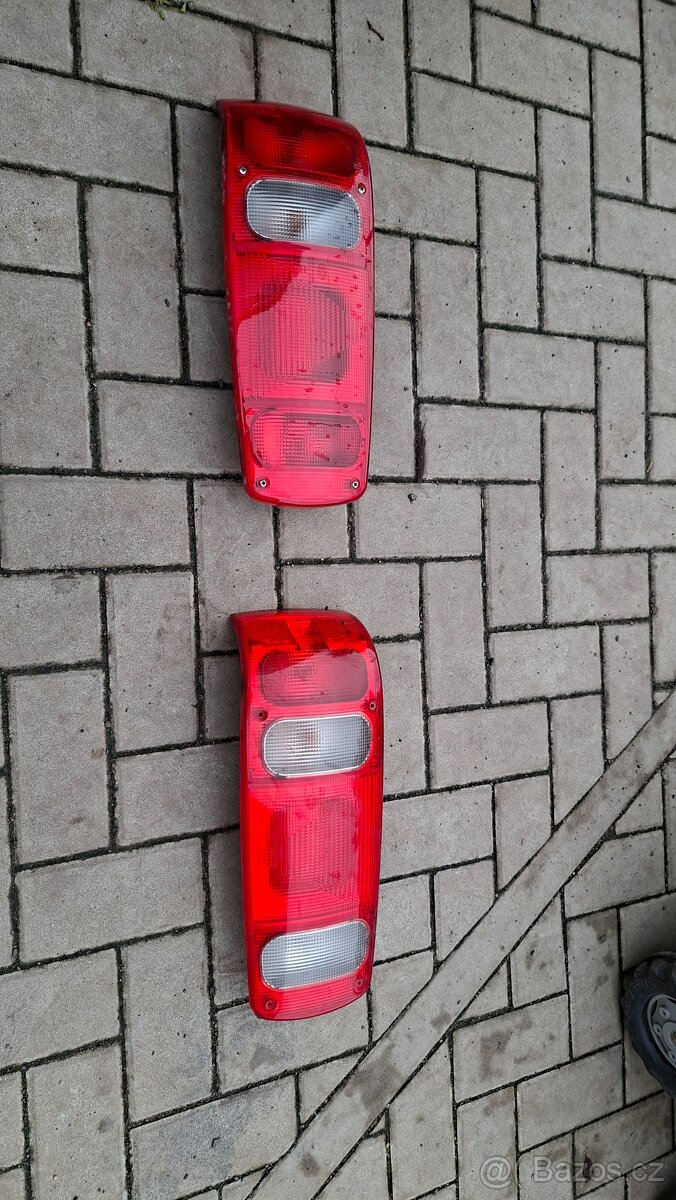 Světla na karavan hella