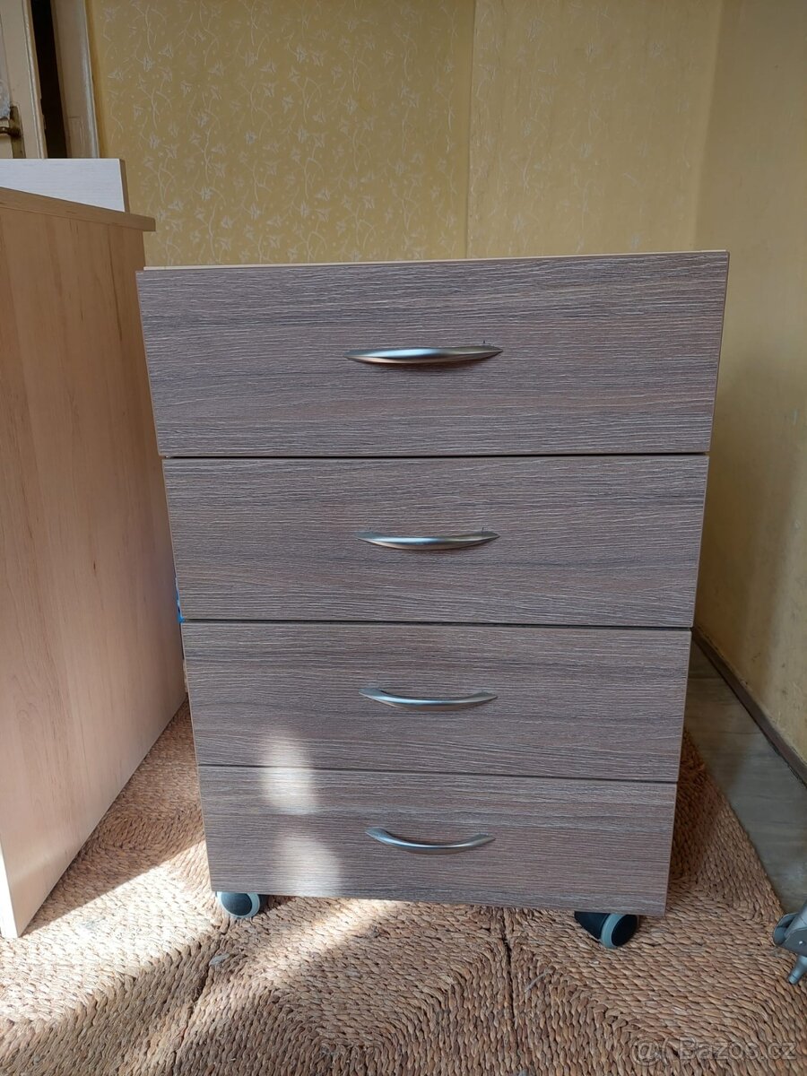 Psací stůl, 2x kontejner, 2x komoda