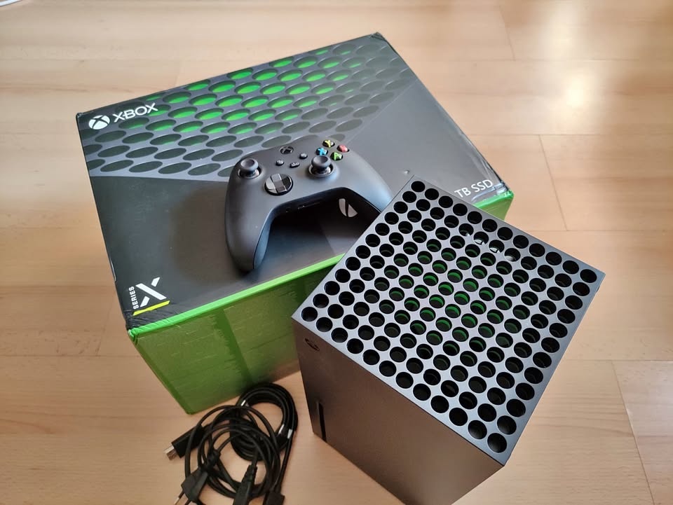 Xbox Series X 1 TB černý