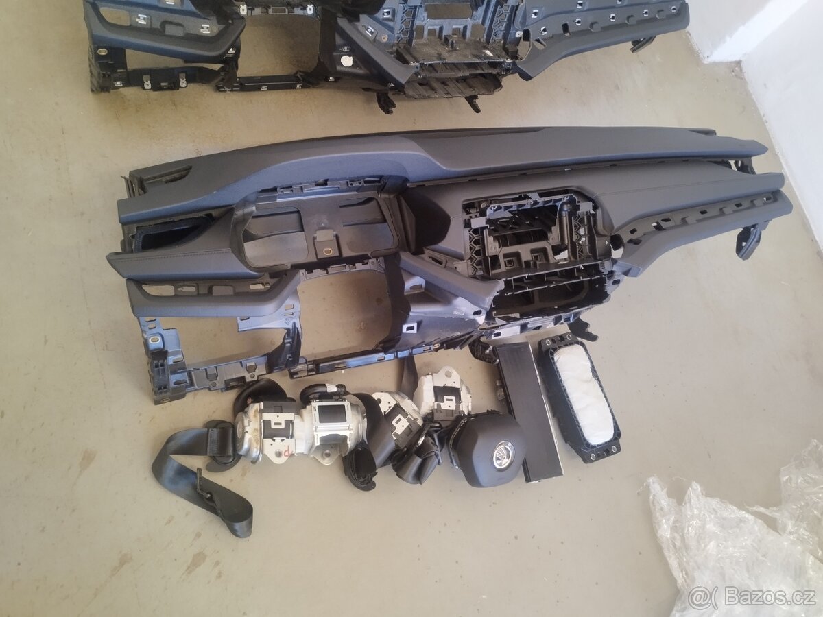 Airbagová sada Škoda Octavia 4 lišta pevná