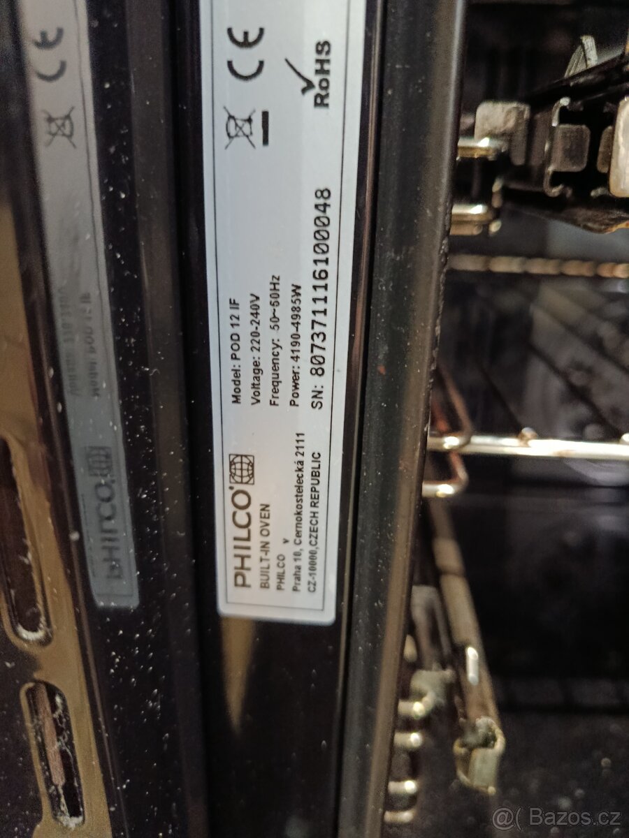 Vestavná trouba Philco