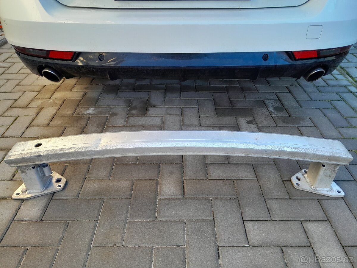 Výztuha zadního nárazníku Peugeot 508, rok 2018 - 23
