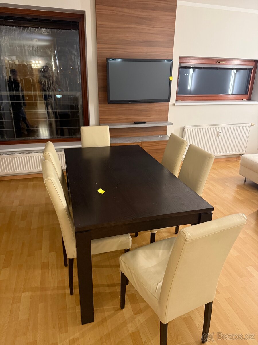 Masivní stul 160x90 a 6 zidli Effezeta Italia