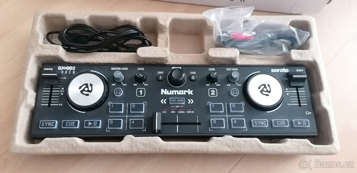 Numark DJ2GO2 Touch