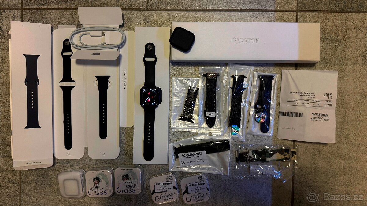 Apple Watch Series 8 45mm GPS BLACK, komplet balení