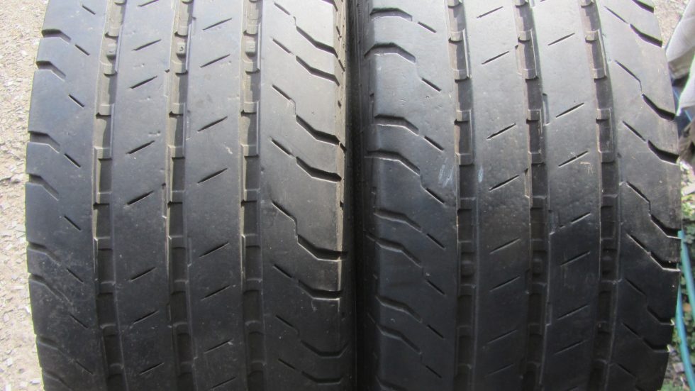 Letní pneu 215/65/16c Continental