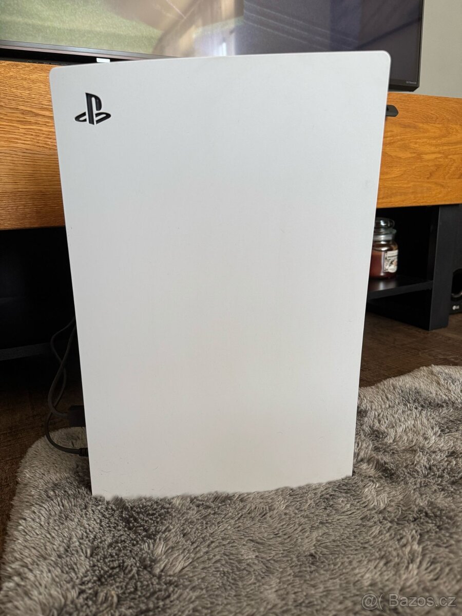 PS5, klasická verze, záruka, 2x ovladač, NHL 25