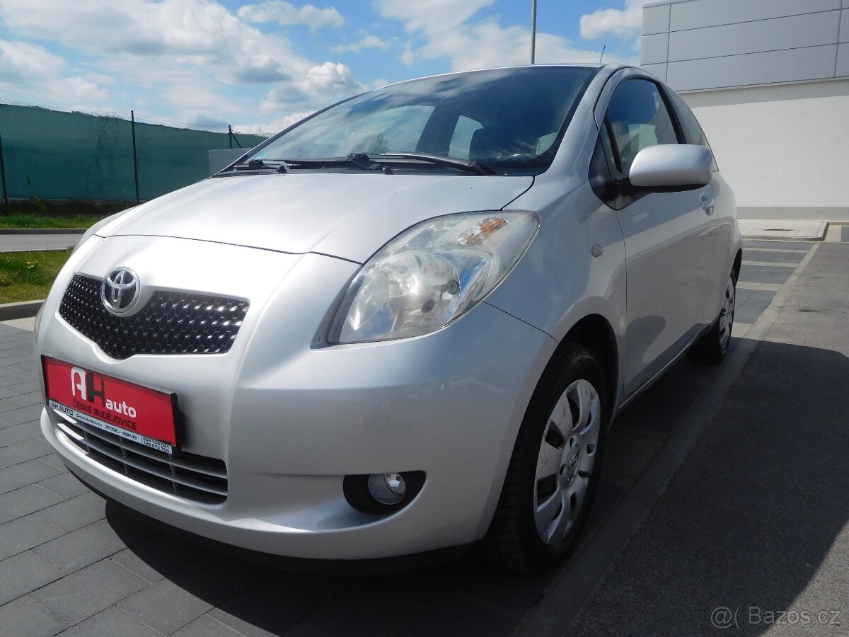 Toyota Yaris 1.0 VVTi Base, 51 kW, Klima