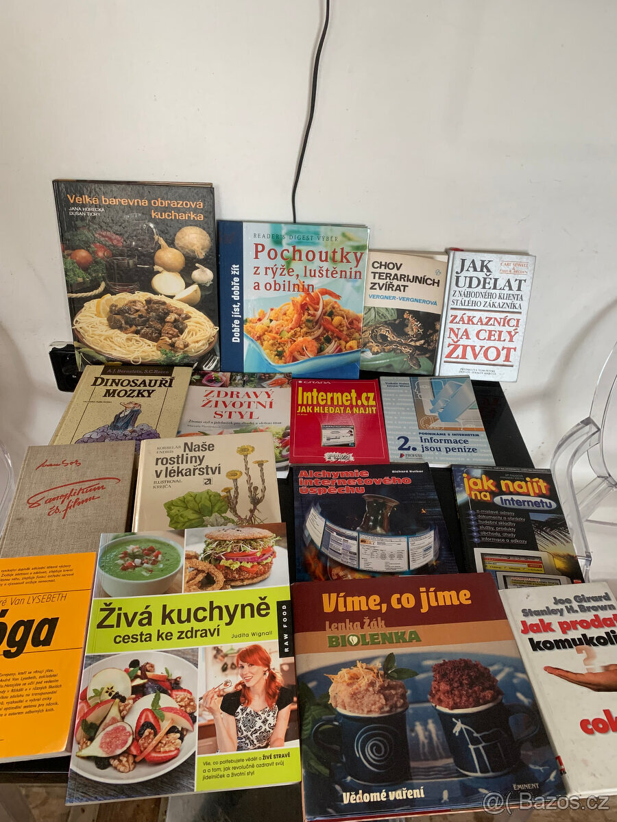 Knihy mix (kuchařky, zdravá výživa, podnikání, beletrie...)