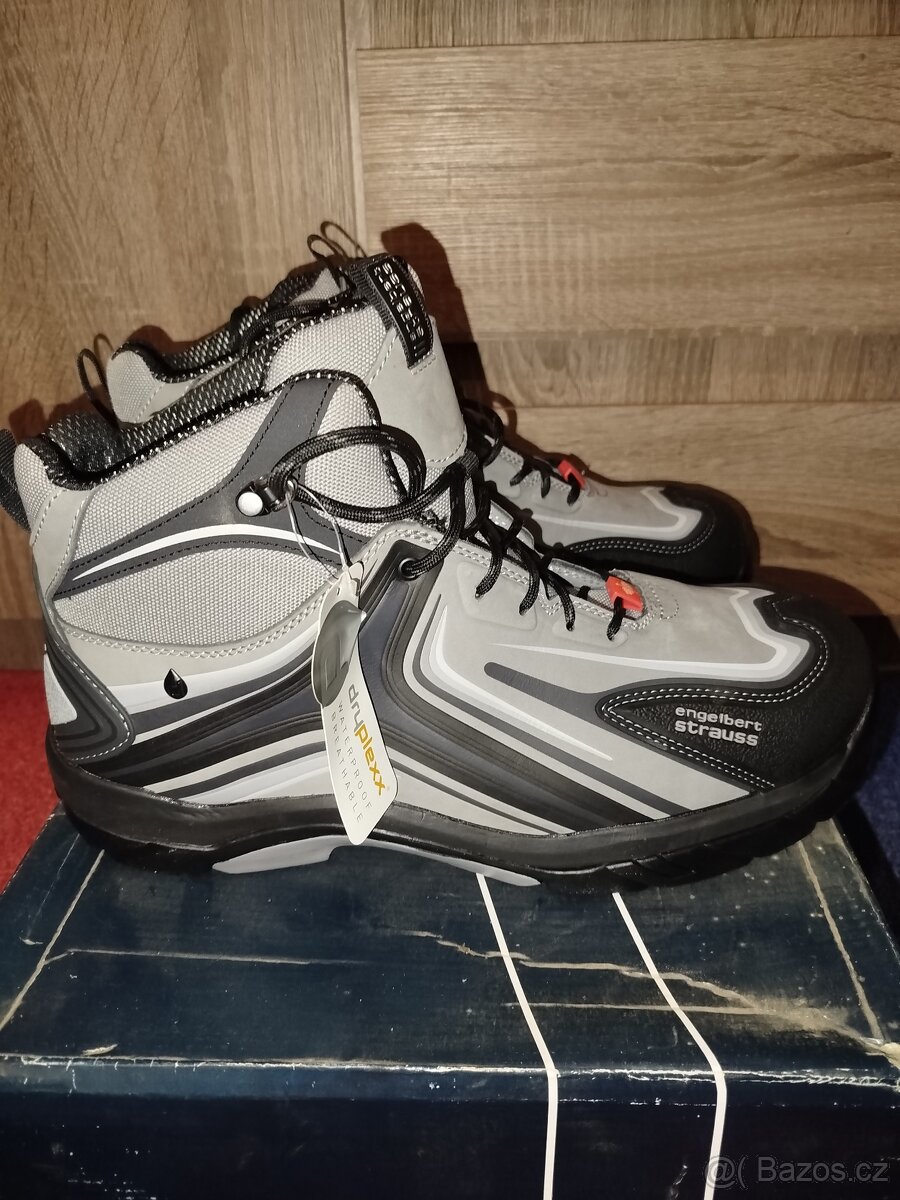 Strauss 47 nové P.c.3000kč