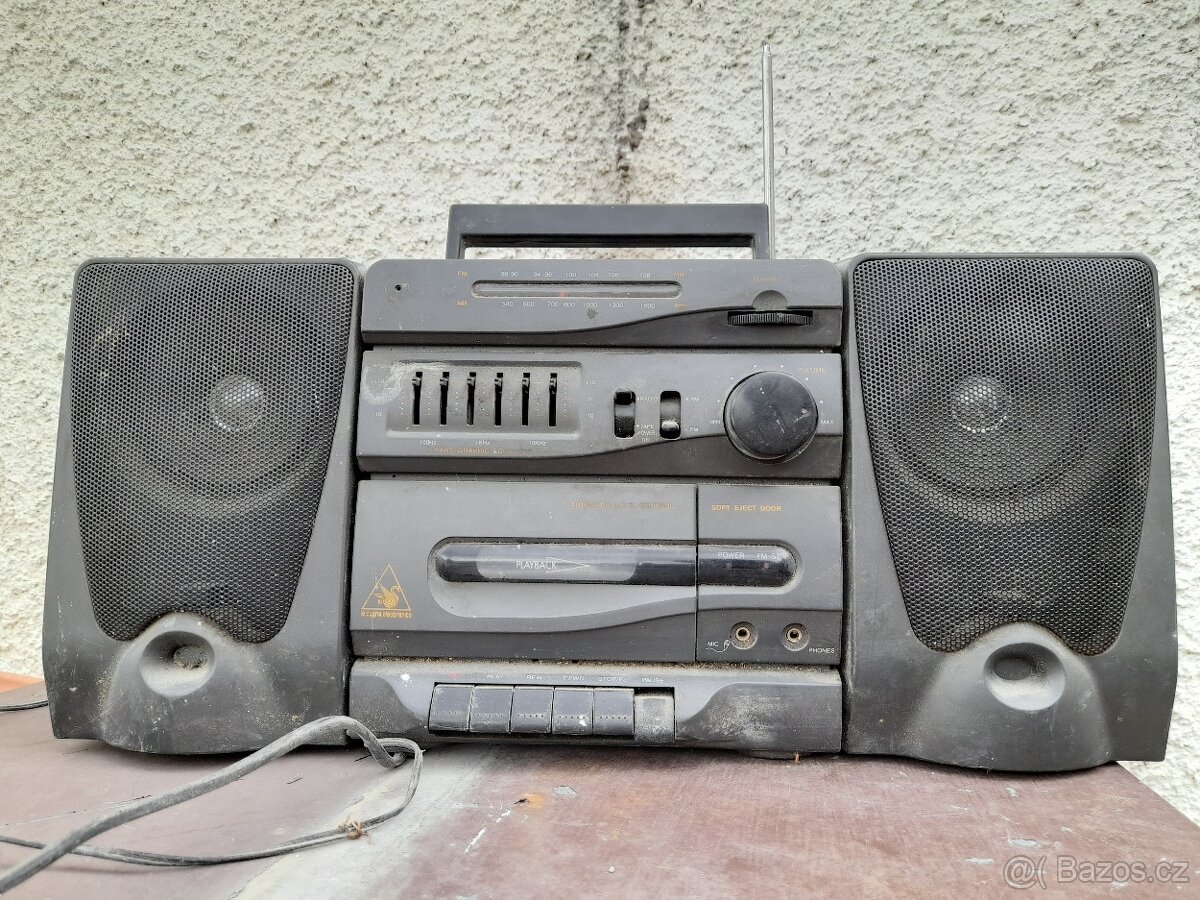 Le Cygne Electronic - Kazetový stereo- radiomagnetofon