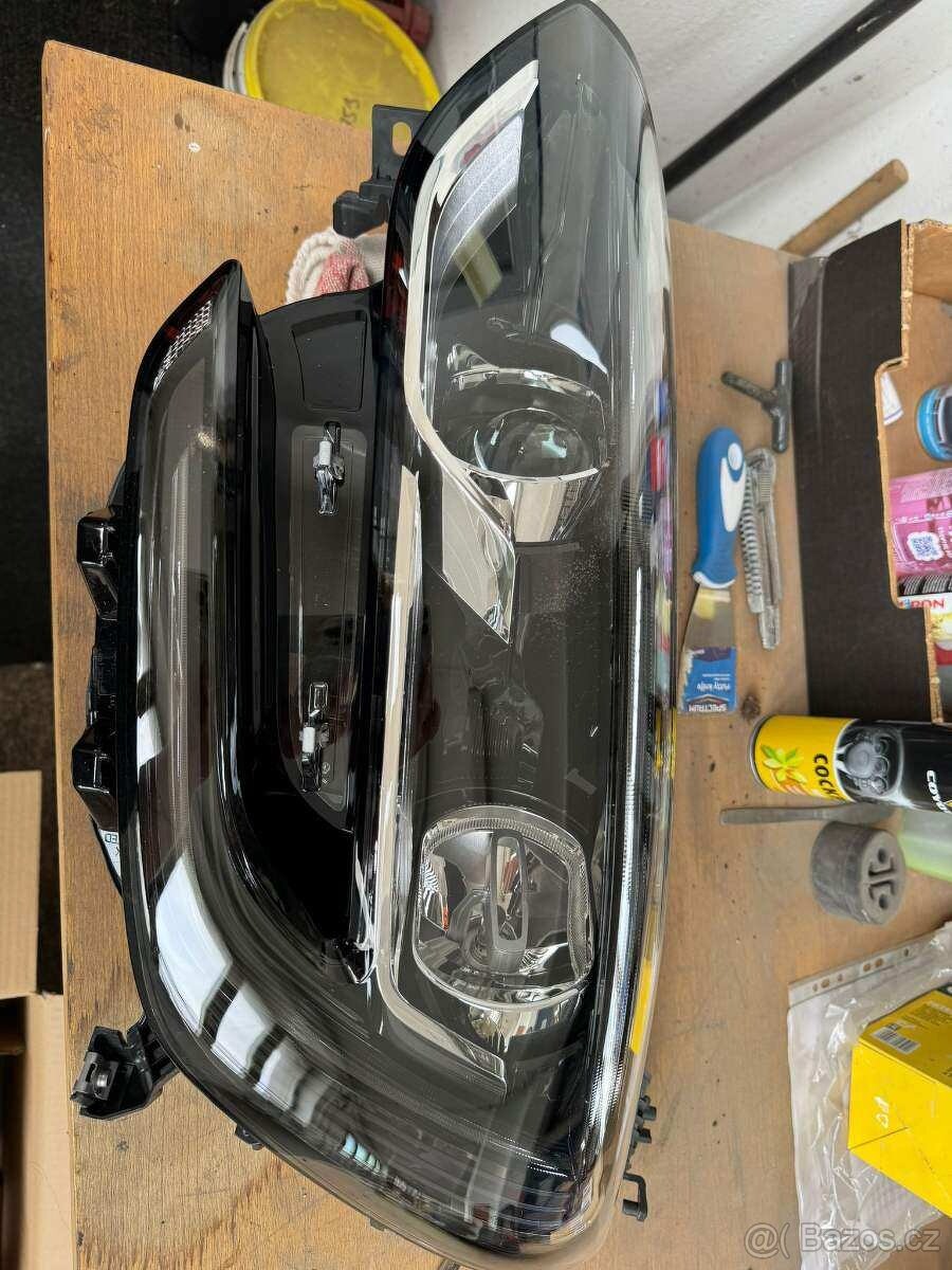 SVĚTLOMET RENAULT MEGANE