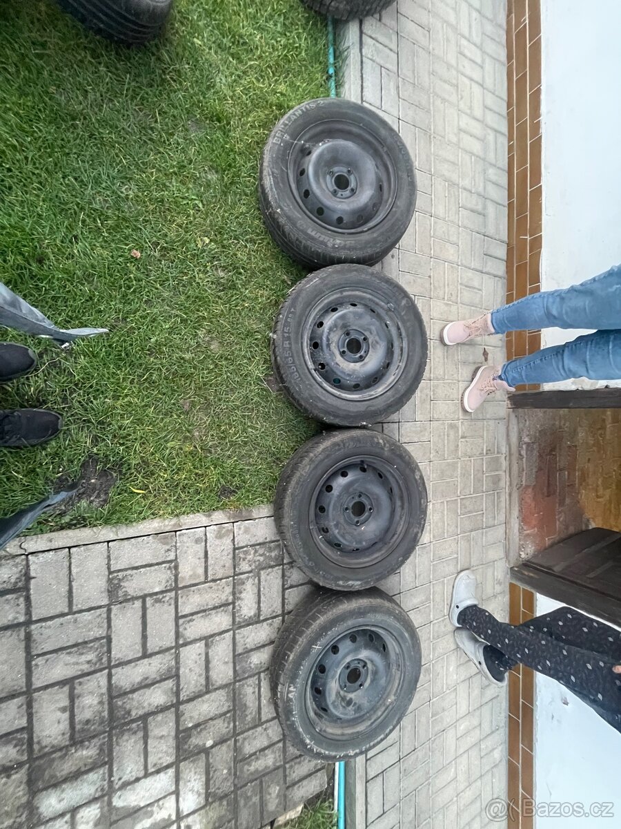 Plecháče r15 4x100