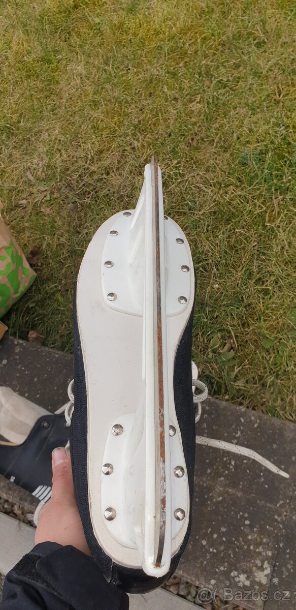 Brusle RANGER vel.44