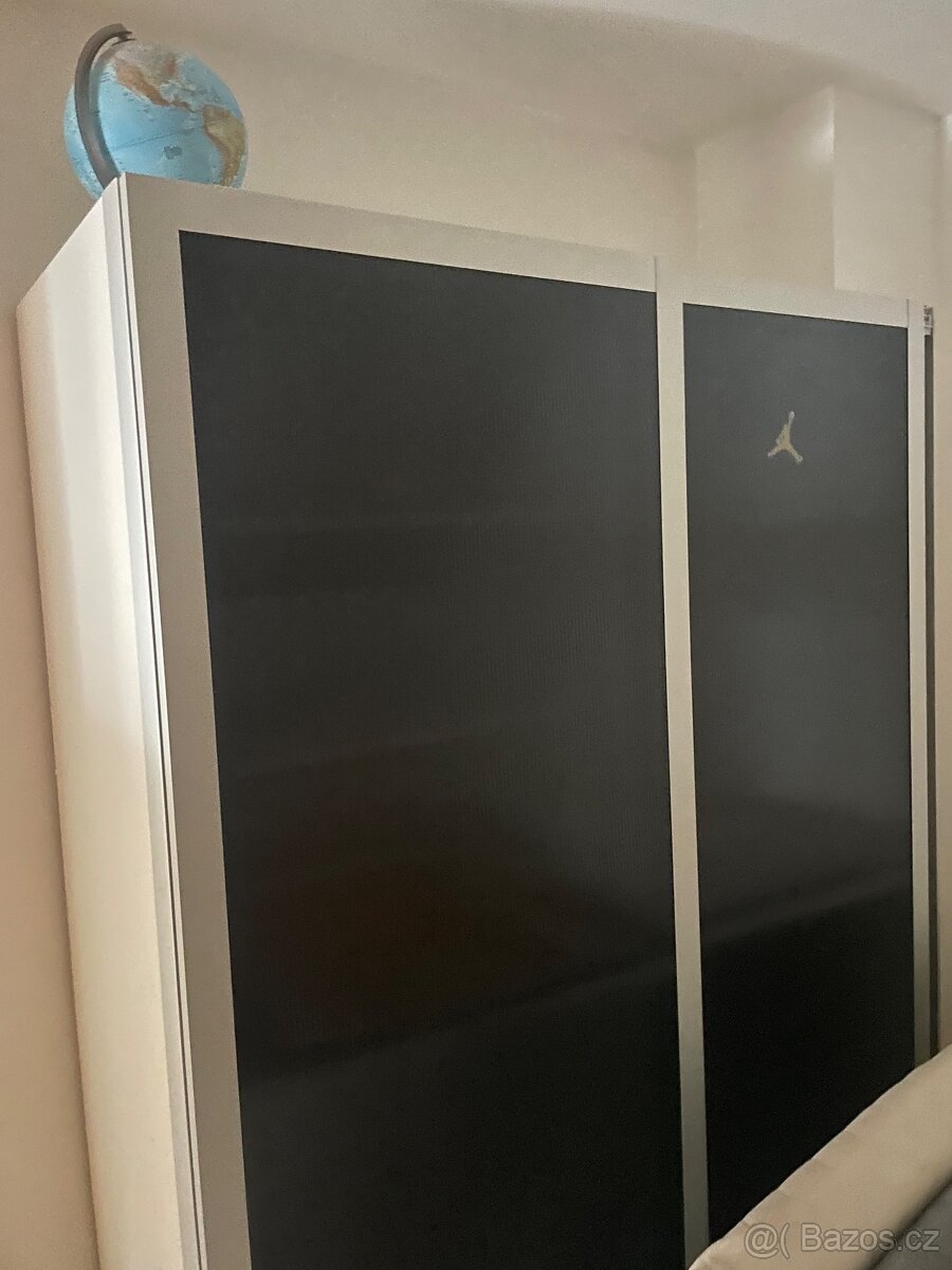 Šatní skříň PAX-IKEA