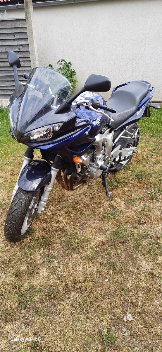 Yamaha FZS 600 Fazer