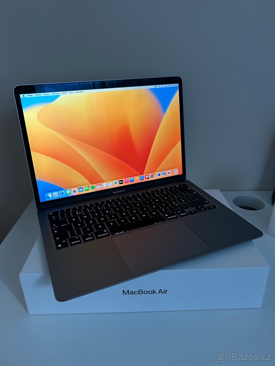 Macbook Air M1 2020 ZÁRUKA 12/2025 TOP STAV