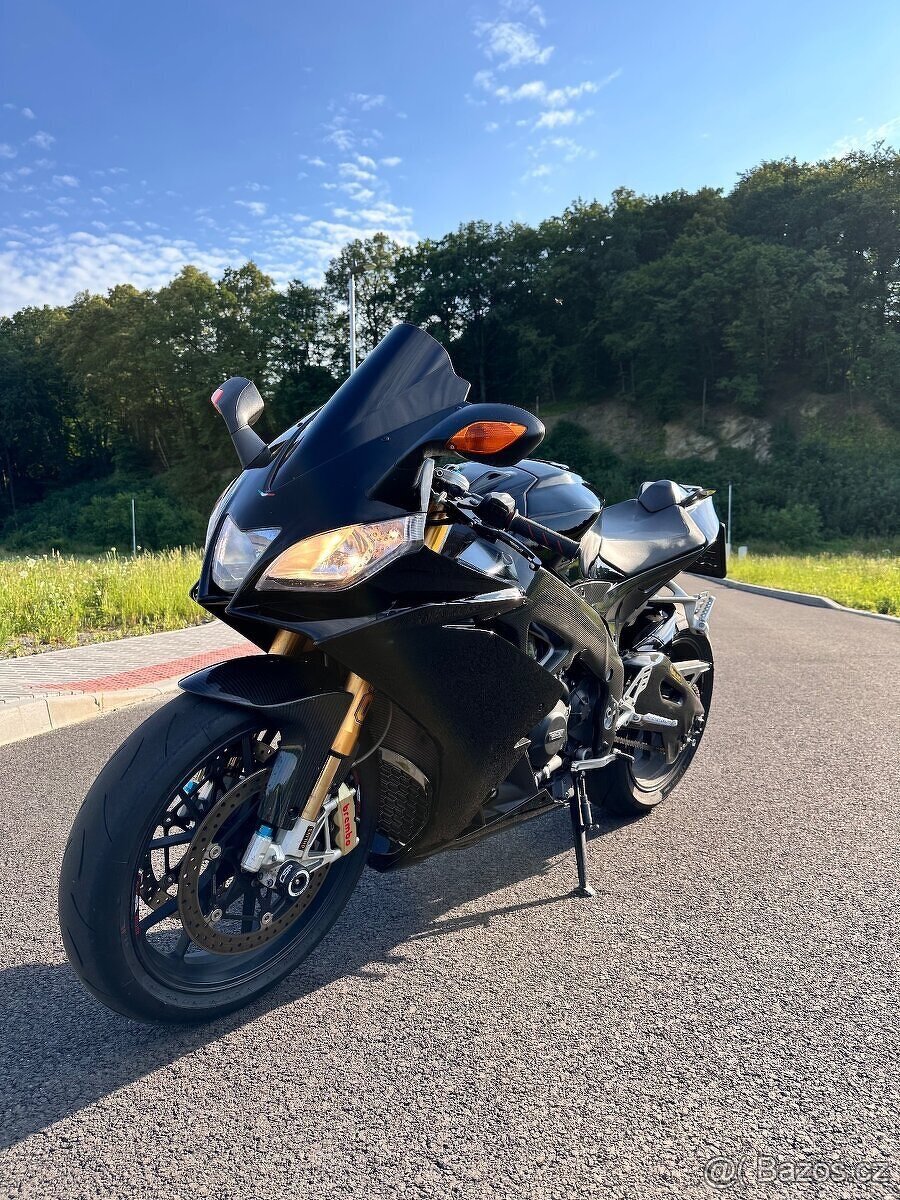 Aprilia rsv4 2009