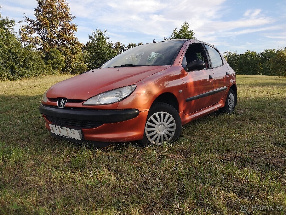 PEUGEOT 206 1.1i 44KW PLATNÁ STK