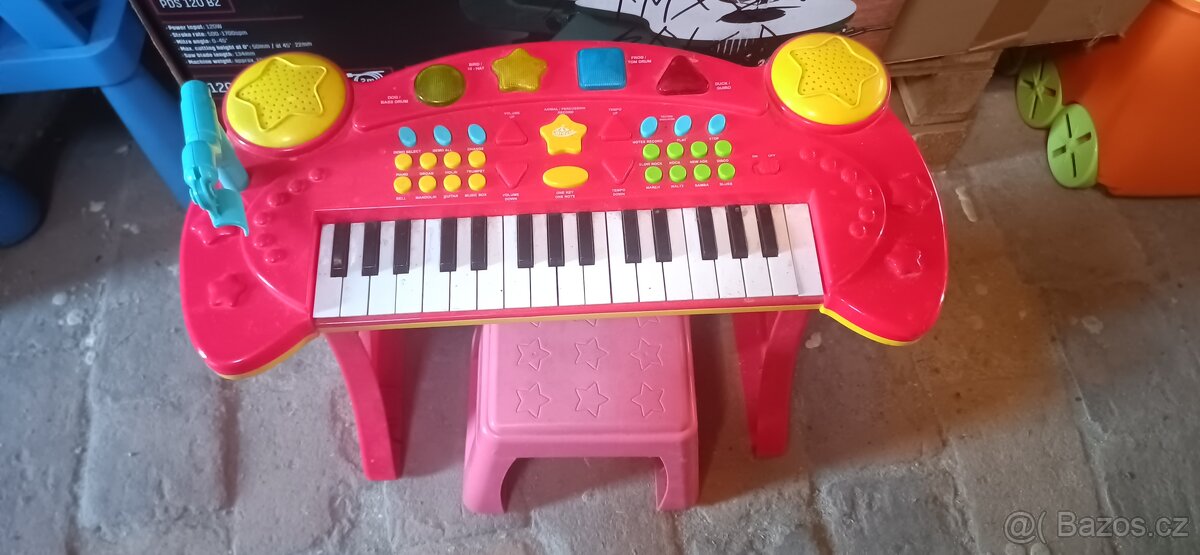 Dětský klavírek