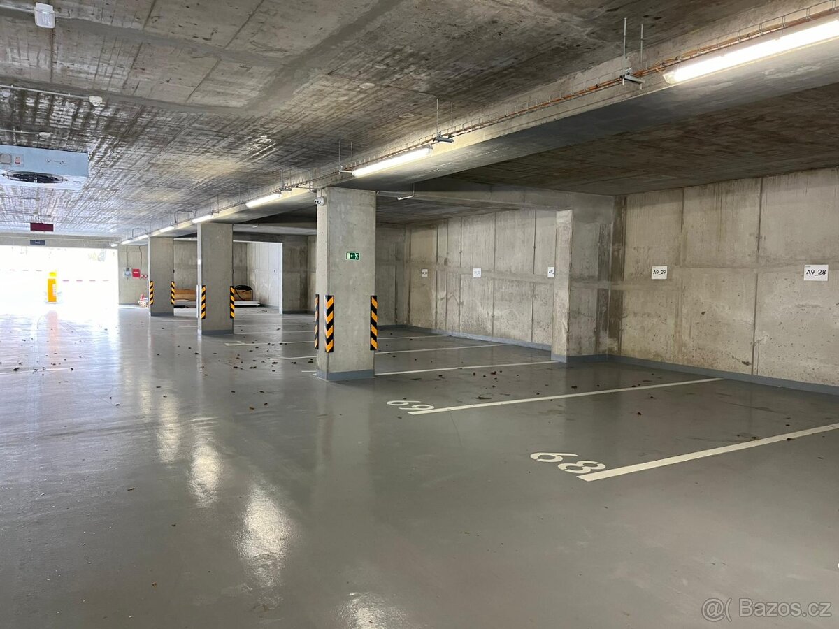 Pronájem garážového stání