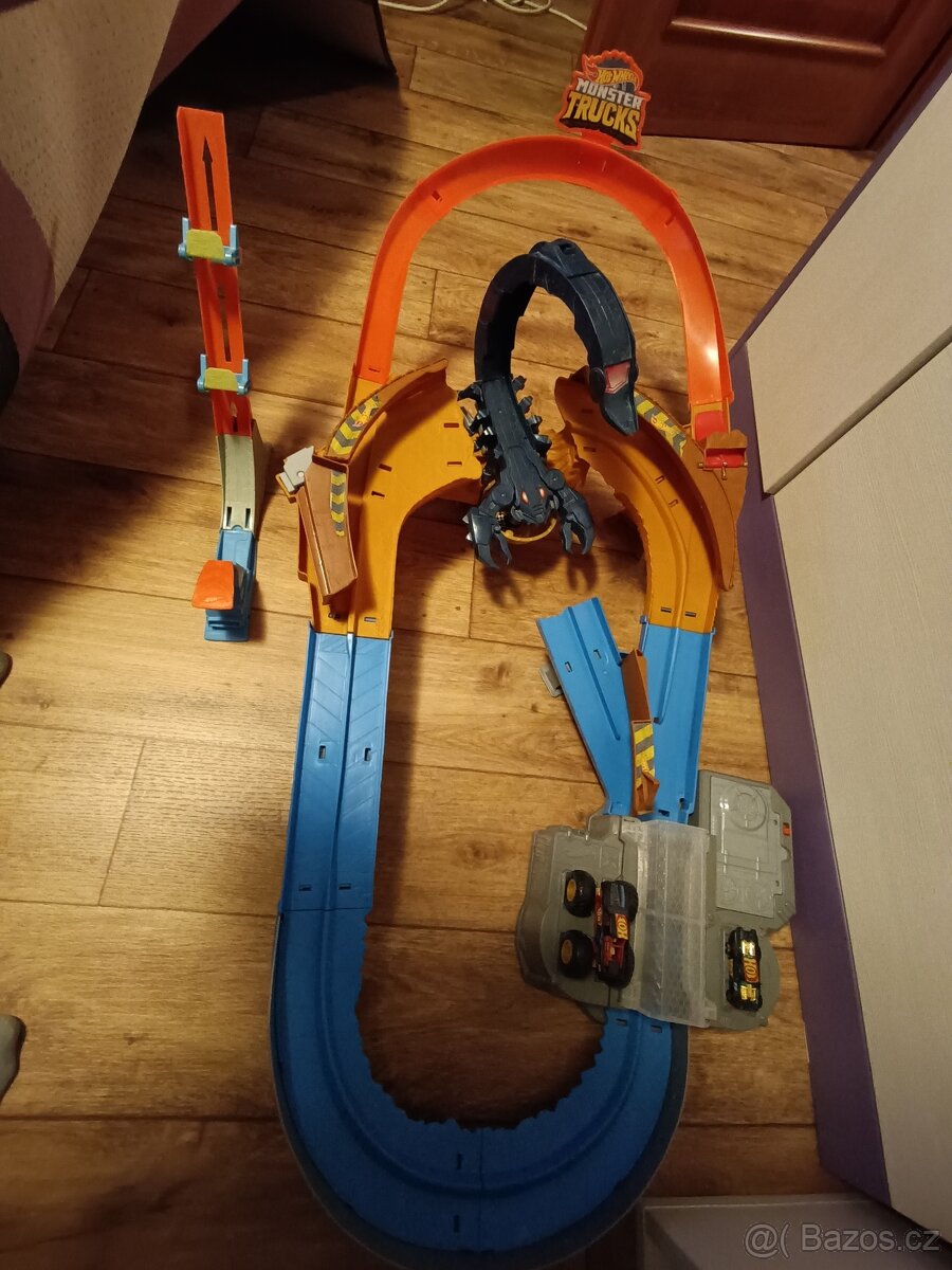 Hot Wheels Škorpion dráha
