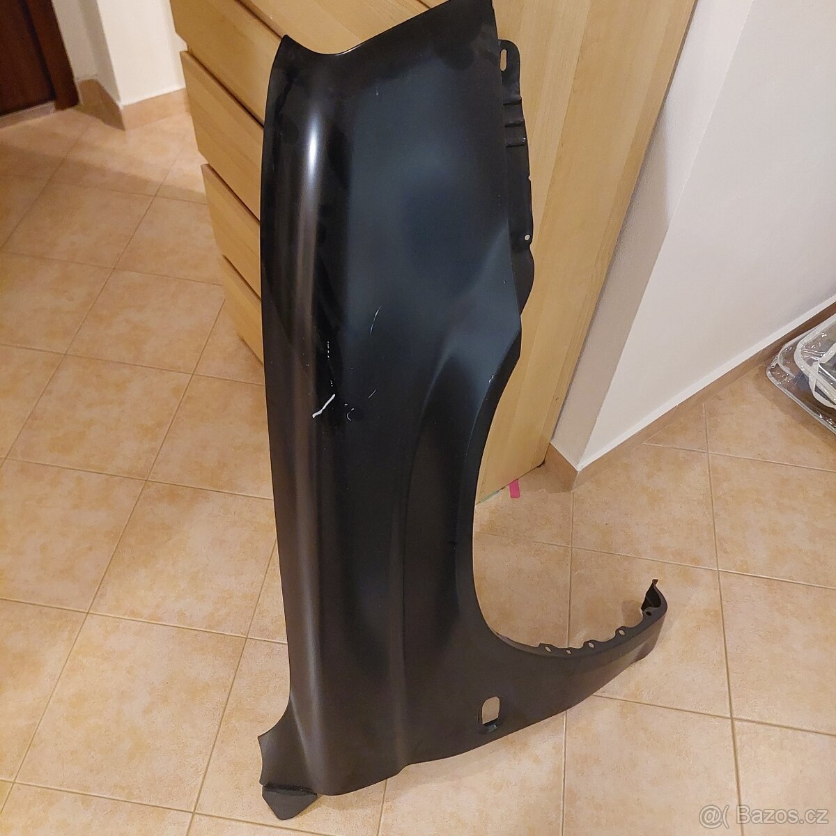 Mitshubishi L 200 přední blatníky L+P, nové