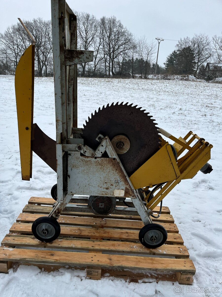 Cirkulárka s kolébkou Narex typ HVP 60