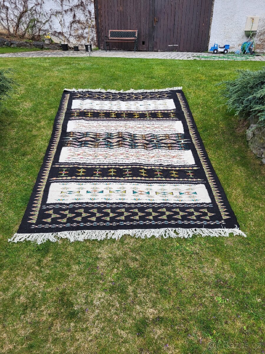 Ručně tkaný koberec VELKÝ 325cm X 214cm
