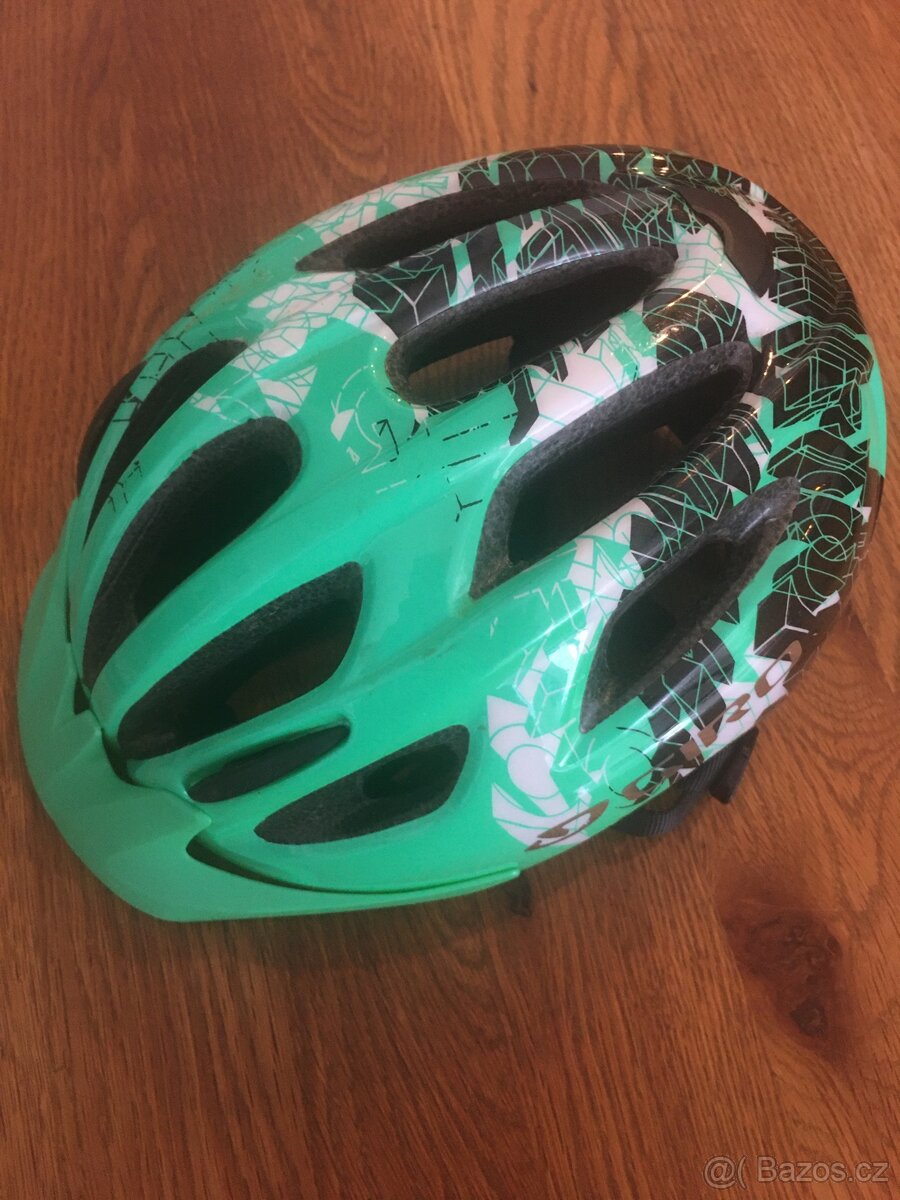 Chlapecká cyklistická helma