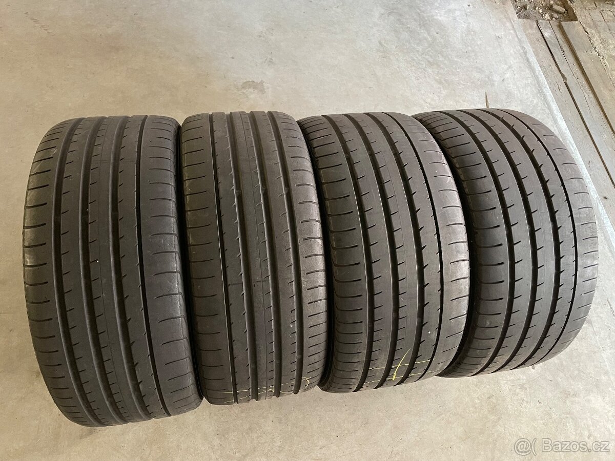 prodám letní pneumatiky 275/30/20 a 245/35/20 Yokohama sada