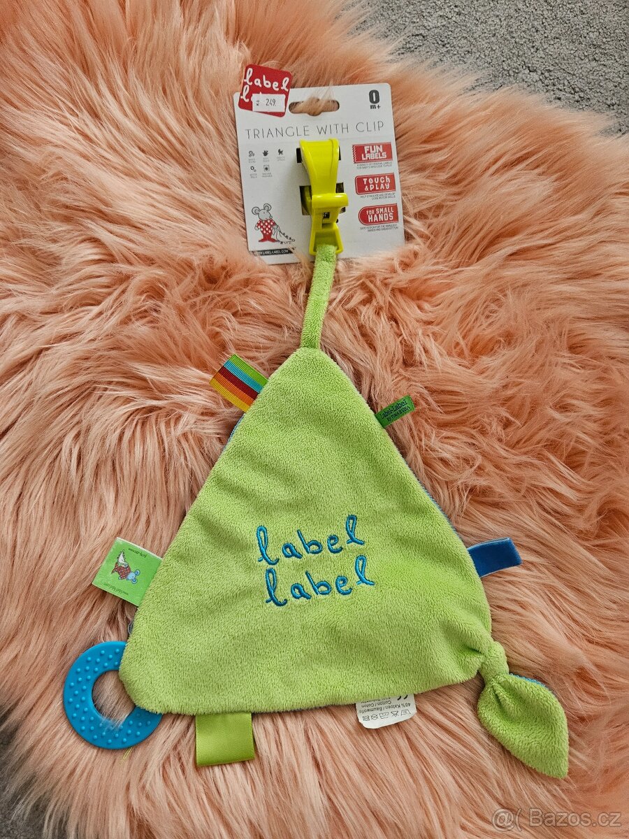 Triangl s klipem