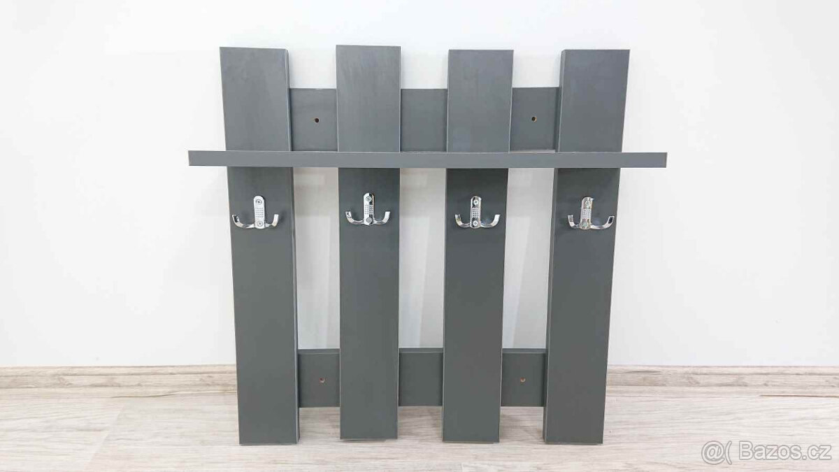 Antracitový nástěnný věšák Utica Kalune Design