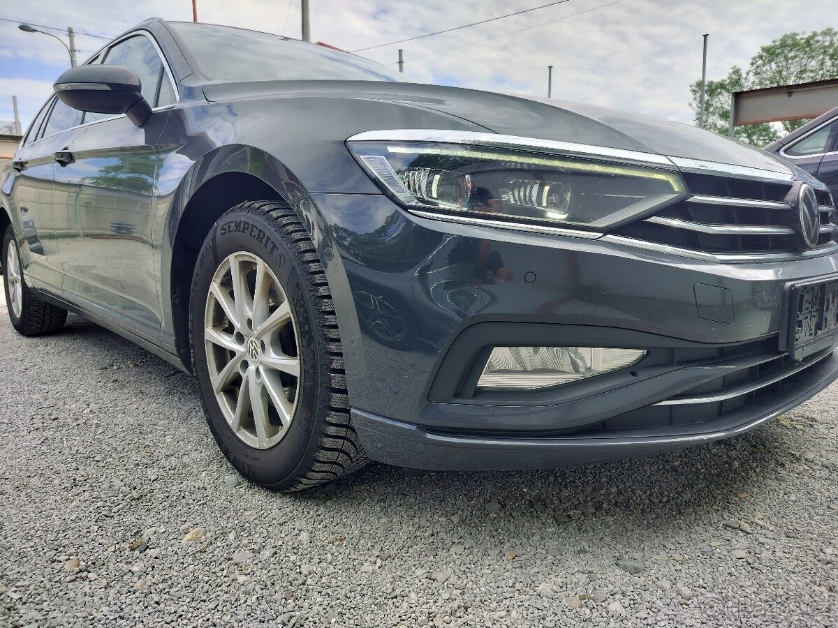 Passat B8 2.0TDI 2021 DSG Matrix ACC KEYLESS Kamera