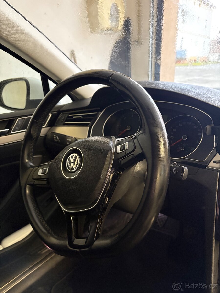 VOLKAWAGEN PASSAT Higline 2.0 TDI 110kW 2018