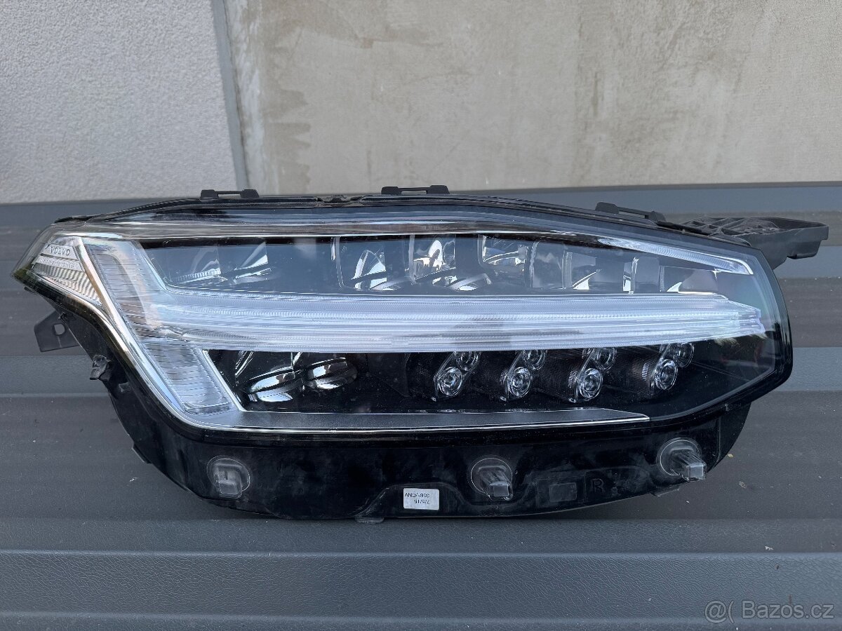 Světlo Volvo xc 90 ll full led