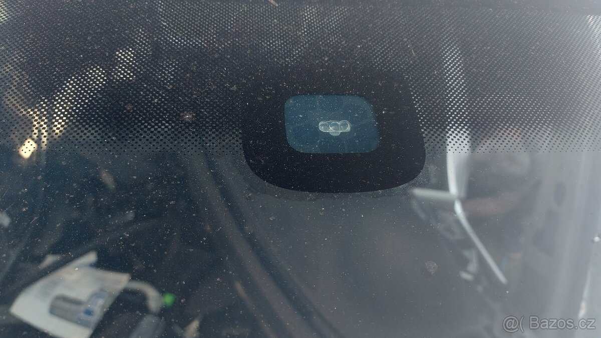 Vw passat b6 čelni okno