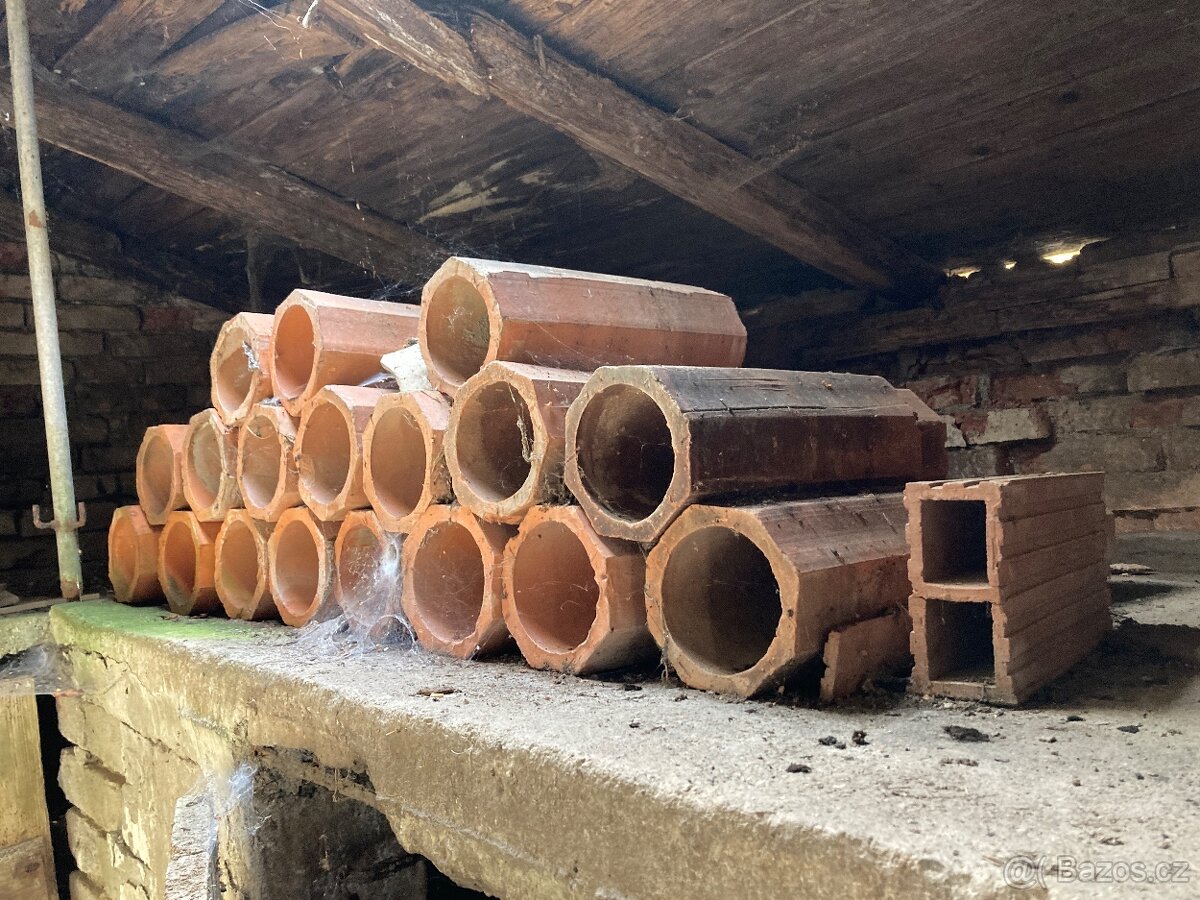 Cihlové drenážní potrubí