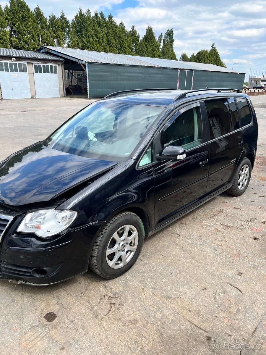Náhradní díly VW Touran