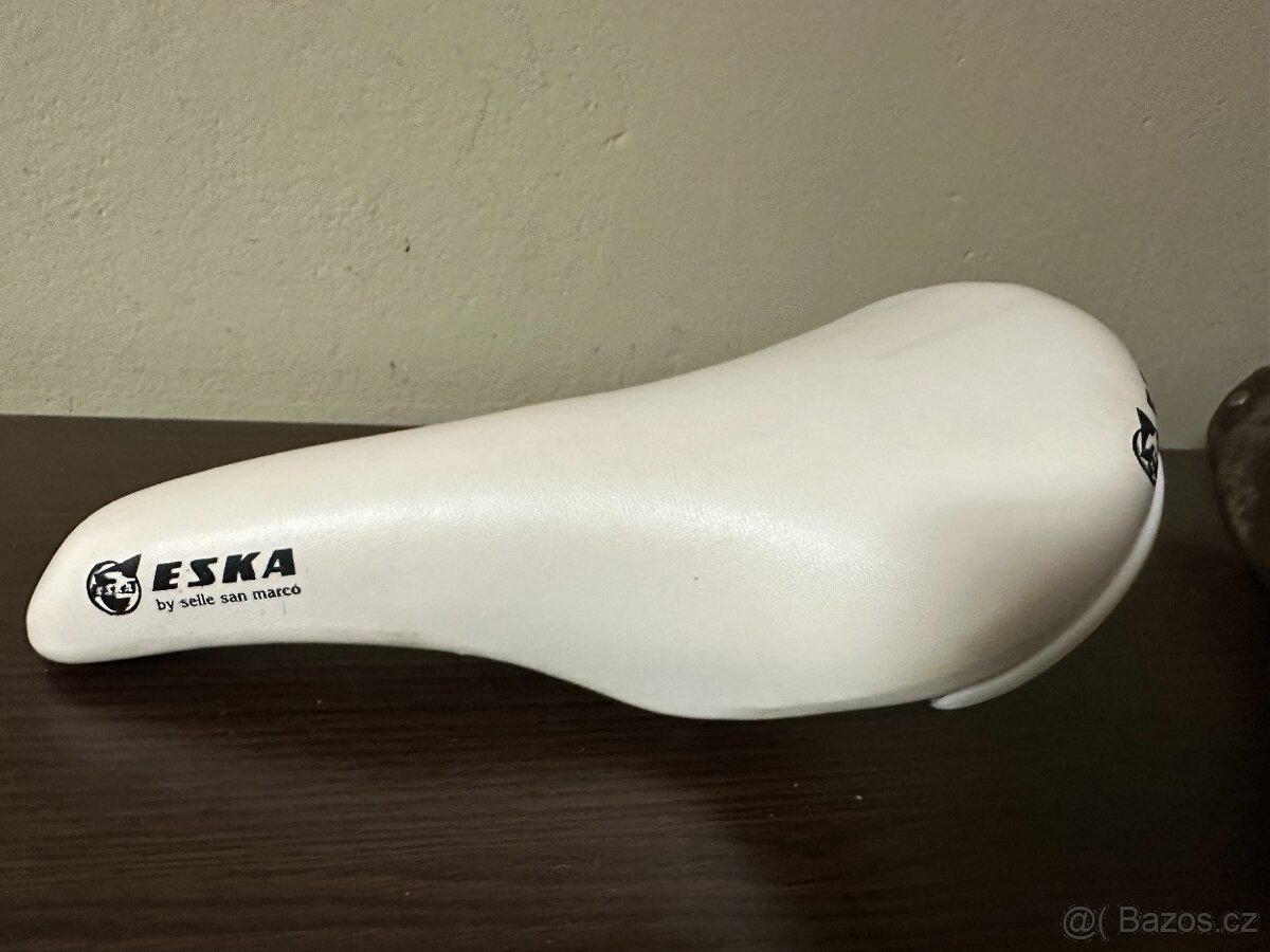 ESKA SEDLO Nové