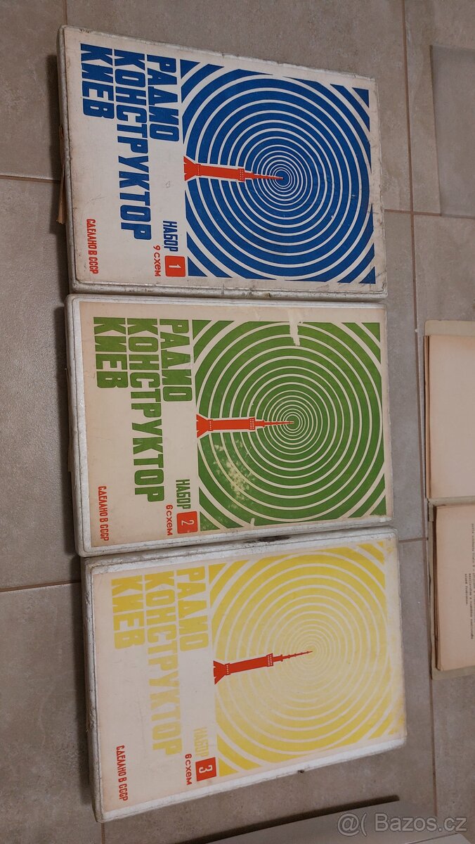 Sovětská stavebnice Radio Konstruktor