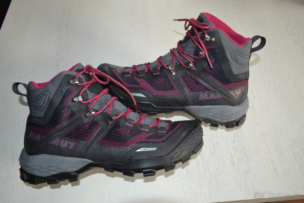 Trekové boty zn. Mammut s GTX membránou vel. 40