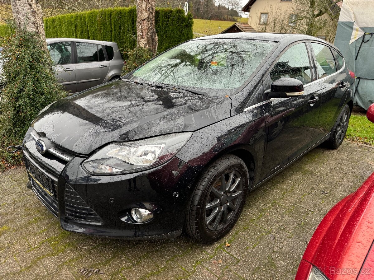 Ford fokus 1.5 benz rok 2014