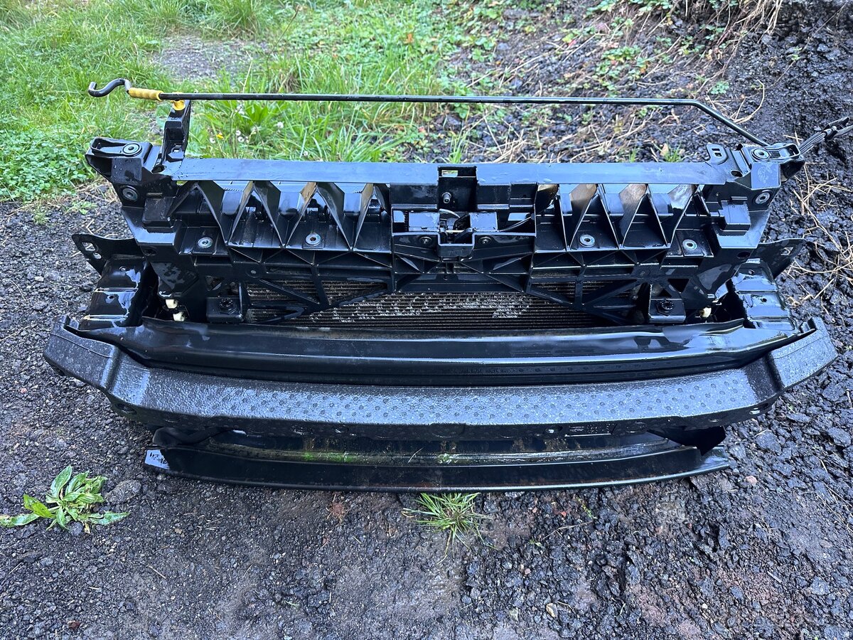 Chladičova stěna Leon 3 2.0tdi 135kw