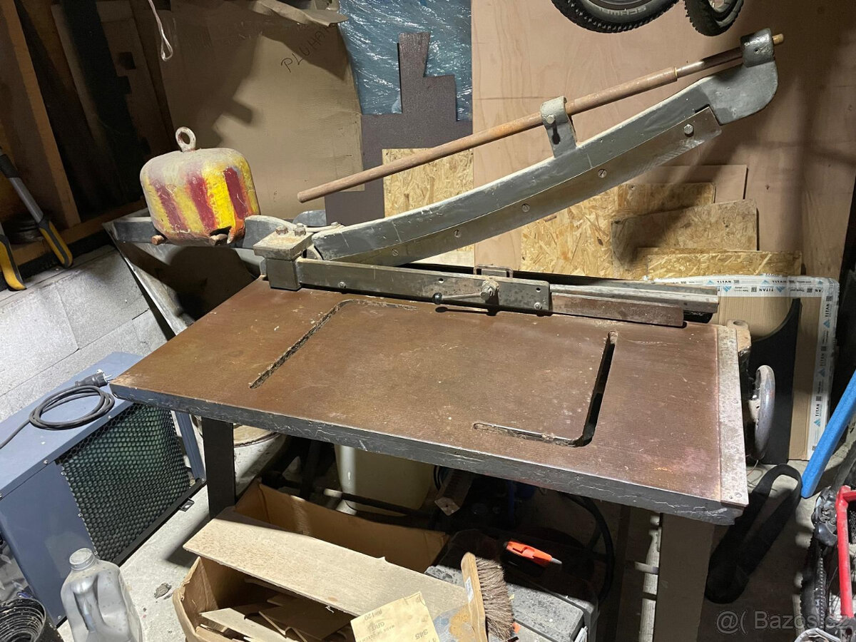 nůžky na plech tabulové