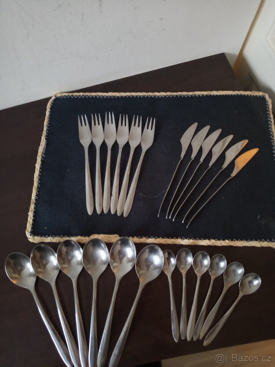 RETRO PRIBORY MONTREAL