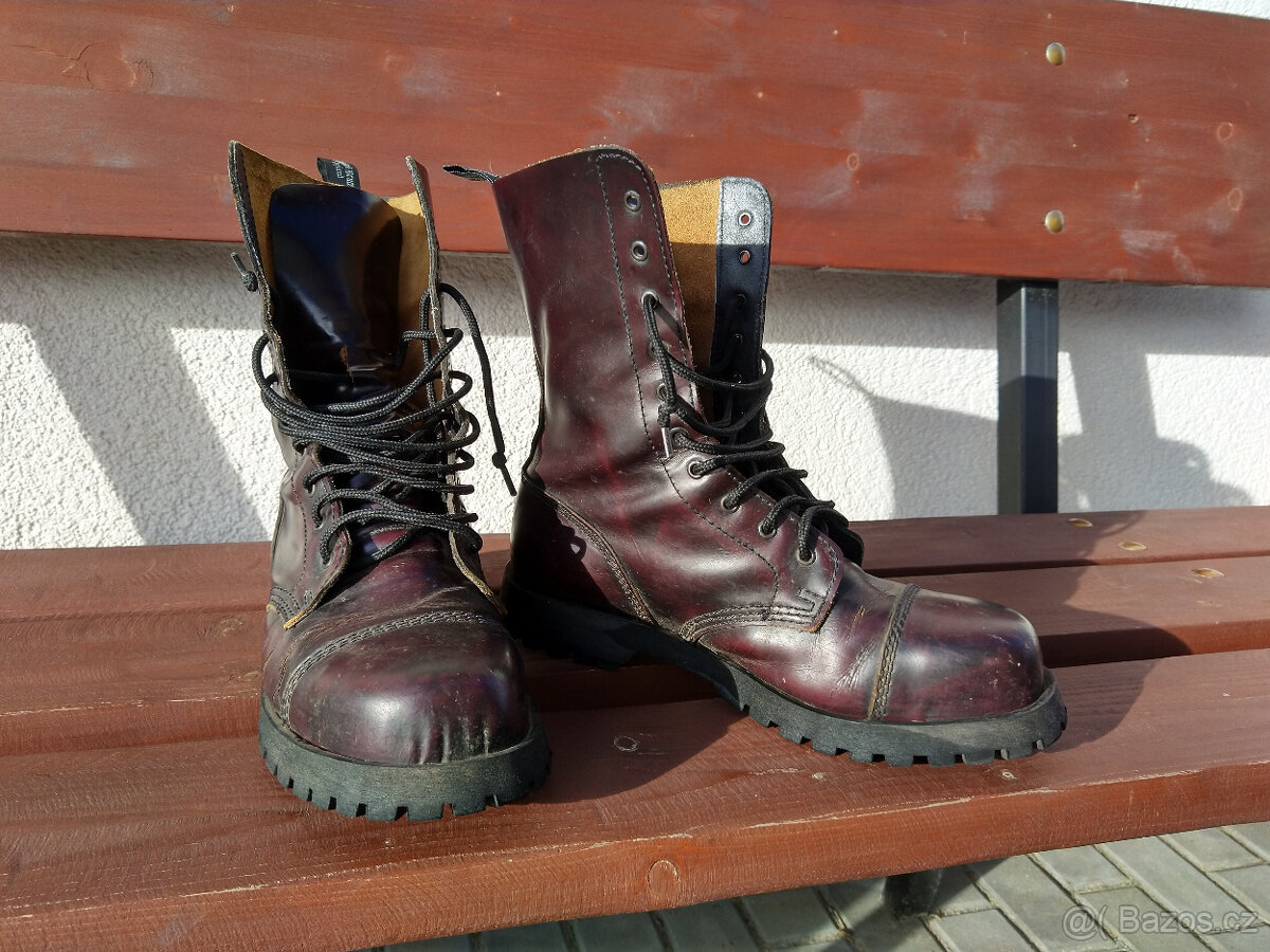 BOOTS & BRACES