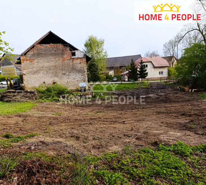 Prodej chalupy 200m2, CP pozemku 1346 m2, Sezemice, okres Ml