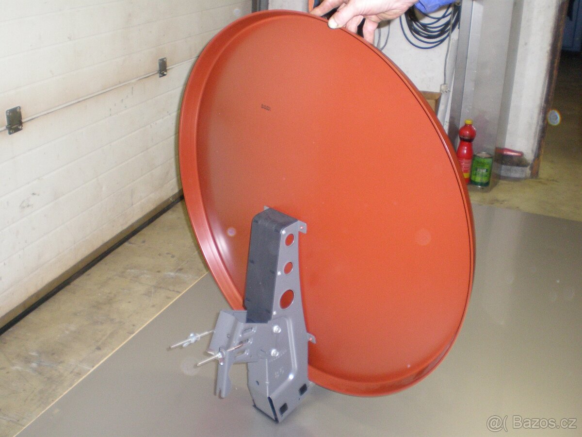 Nový satelit